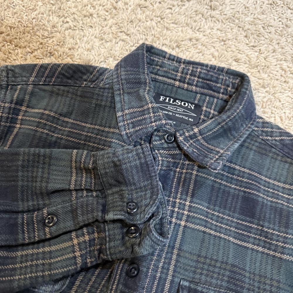 Filson Shirt Mens Small Blue Plaid Flannel Long Sleeve Button Up Casual